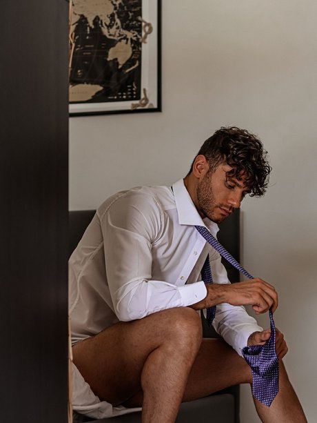 Photo nue de fuite OnlyFans de Omar Mahmoud