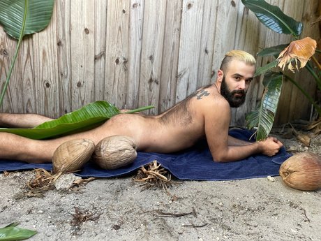 Photo nue de fuite OnlyFans de Abe Monroe