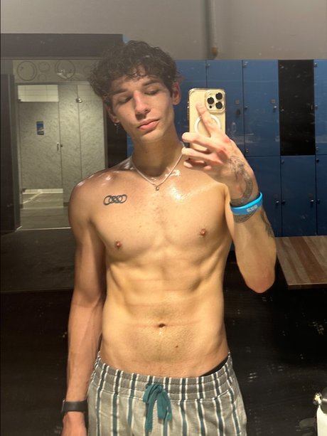 Photo nue de fuite OnlyFans de Adam Baraj