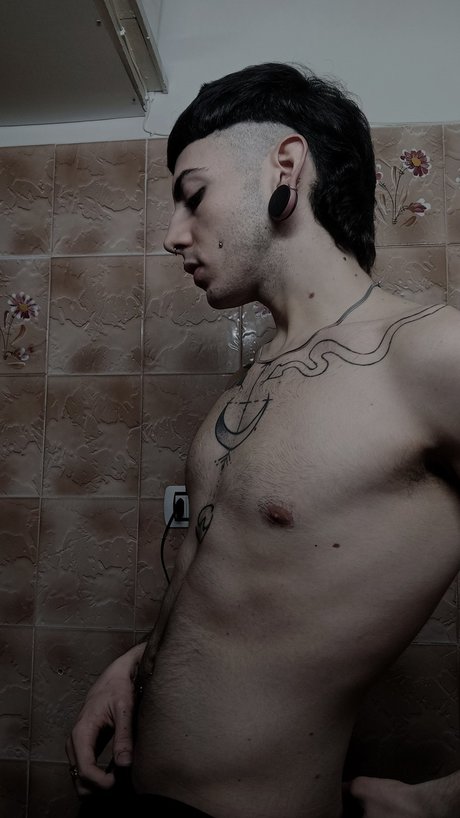 Photo nue de fuite OnlyFans de Alienosupremo