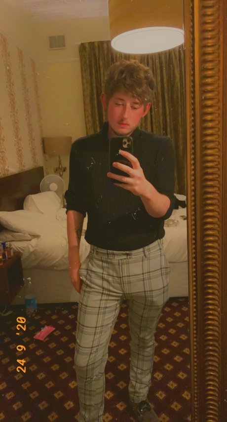 Photo nue de fuite OnlyFans de Adam