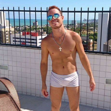 Photo nue de fuite OnlyFans de Felipe Xavier F Donato