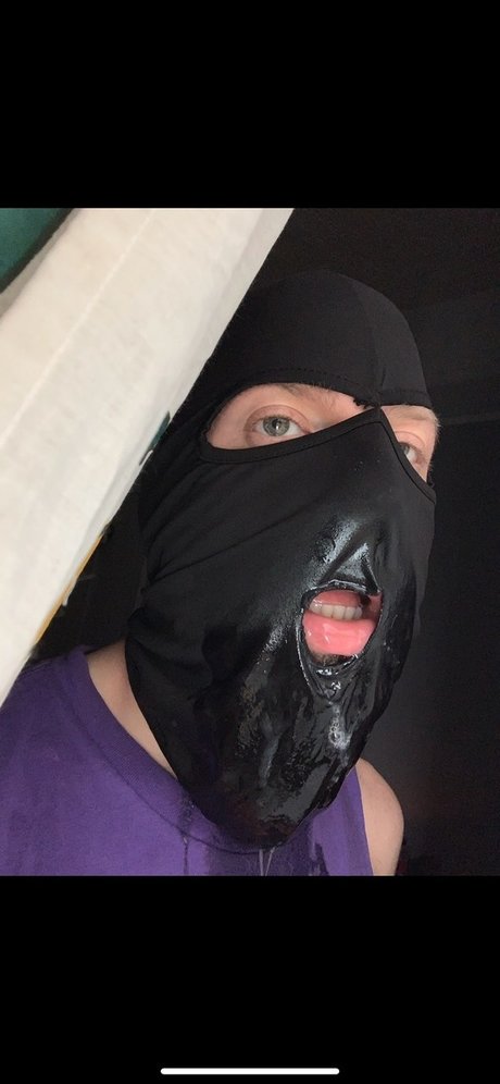 Photo nue de fuite OnlyFans de Dumb Fun Cool