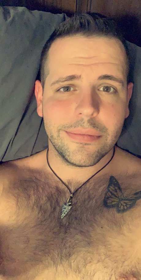 Photo nue de fuite OnlyFans de Justin Hughes