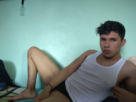 Photo nue de fuite OnlyFans de Oscar Pantoja