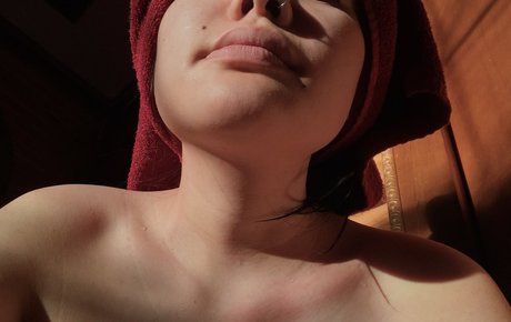 Photo nue de fuite OnlyFans de Orphanofthevalley420