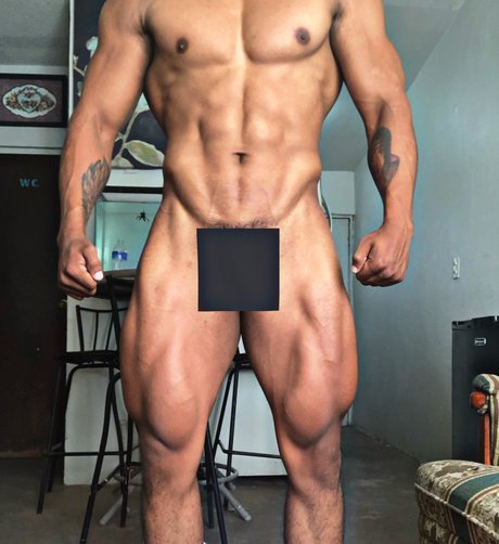 Photo nue de fuite OnlyFans de Orlando