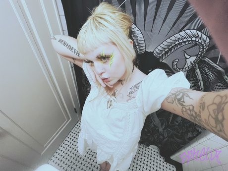 Photo nue de fuite OnlyFans de Ophelia 400 Videos