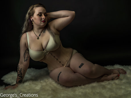 Photo nue de fuite OnlyFans de Effie Marigold
