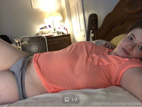 Photo nue de fuite OnlyFans de Parasite Eve Top 39