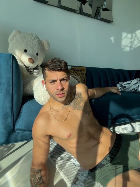 Photo nue de fuite OnlyFans de Luiisge