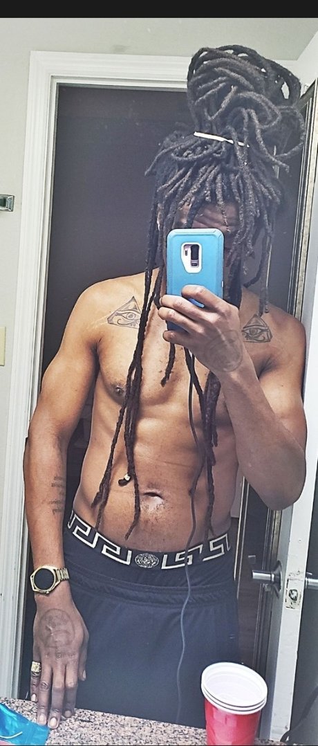 Photo nue de fuite OnlyFans de Papii