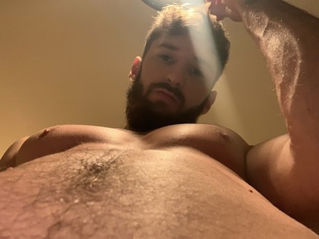 Photo nue de fuite OnlyFans de Papa