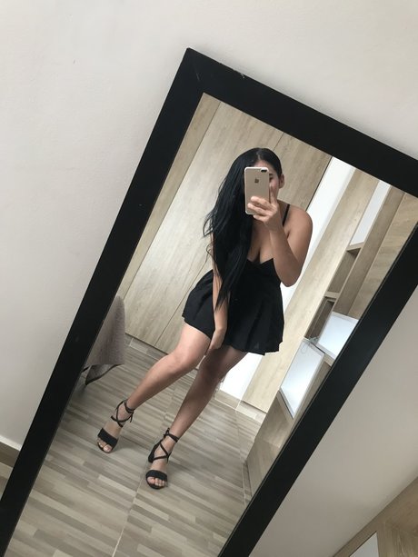 Photo nue de fuite OnlyFans de Paola Usme