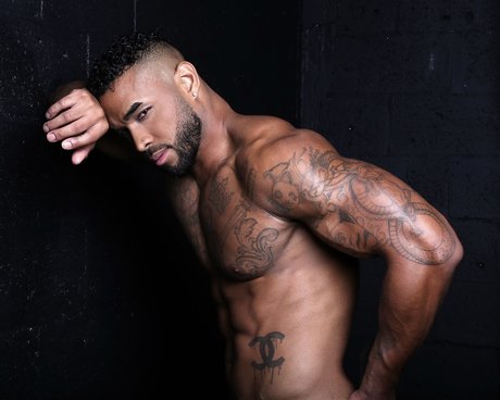 Photo nue de fuite OnlyFans de Panda Daddy