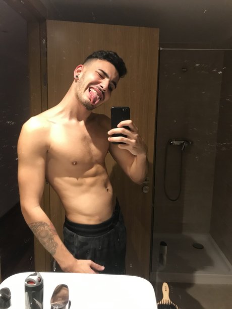 Photo nue de fuite OnlyFans de Albertocomas