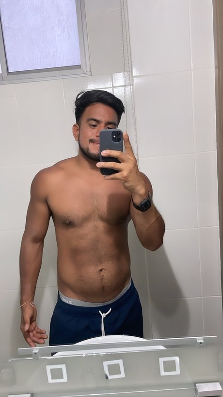 Photo nue de fuite OnlyFans de Albertito