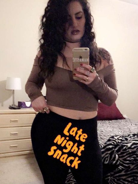 Photo nue de fuite OnlyFans de Peach Tree Rae
