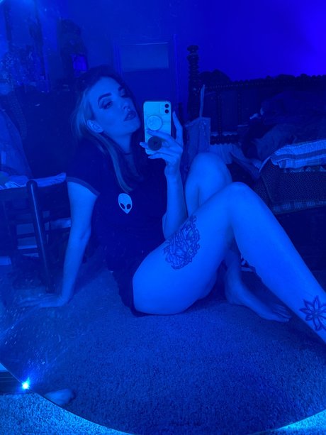 Photo nue de fuite OnlyFans de Peaches Pie