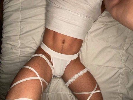 Photo nue de fuite OnlyFans de  Monkey Bone 