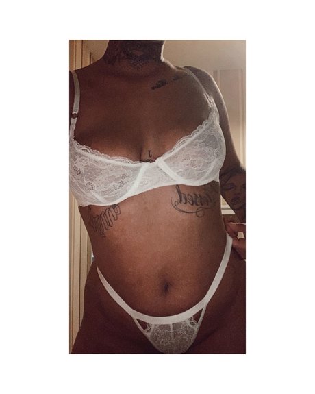 Photo nue de fuite OnlyFans de Inked Angel