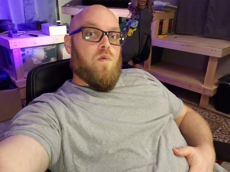 Photo nue de fuite OnlyFans de Dadbodherz