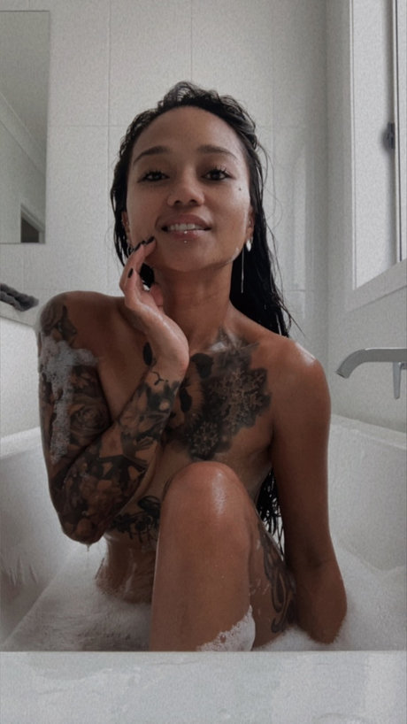 Photo nue de fuite OnlyFans de Miss Bee Haven