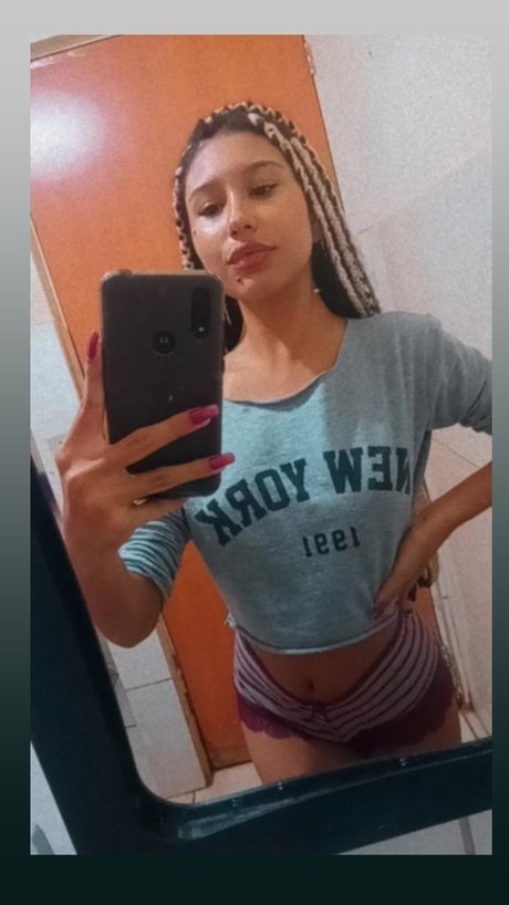 Photo nue de fuite OnlyFans de Victoria