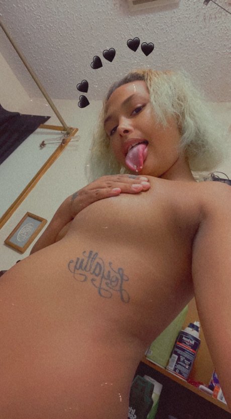 Photo nue de fuite OnlyFans de Phat Phat