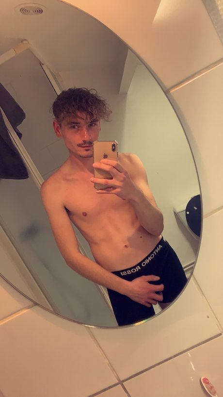 Photo nue de fuite OnlyFans de Valentin
