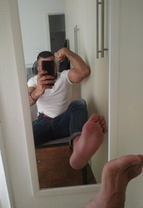 Photo nue de fuite OnlyFans de Topgun Xl