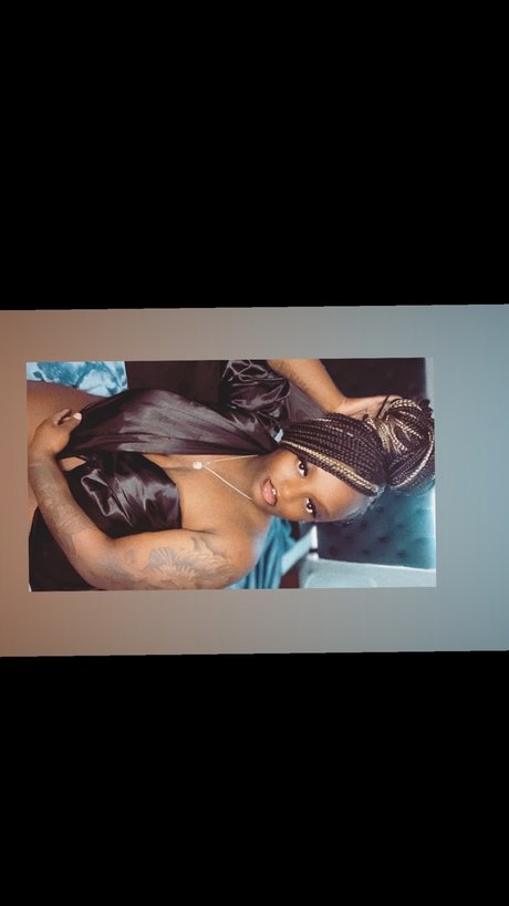 Photo nue de fuite OnlyFans de Chocoladrop3