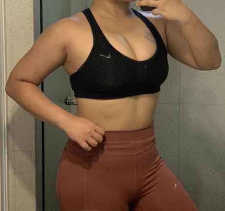 Photo nue de fuite OnlyFans de Ms Dango