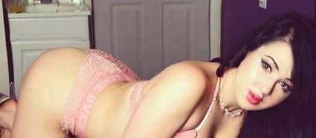 Photo nue de fuite OnlyFans de  Porcelain Beauty 