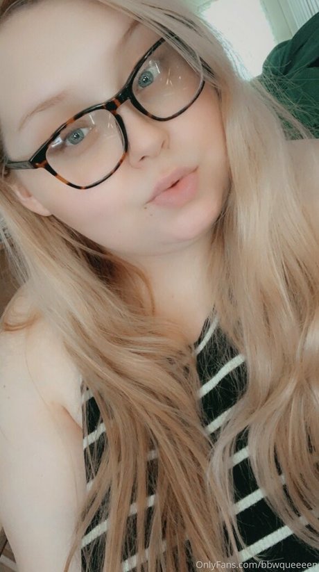 Photo nue de fuite OnlyFans de Bbwqueeeen