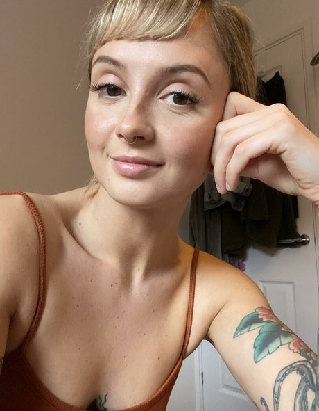 Daisy Lane