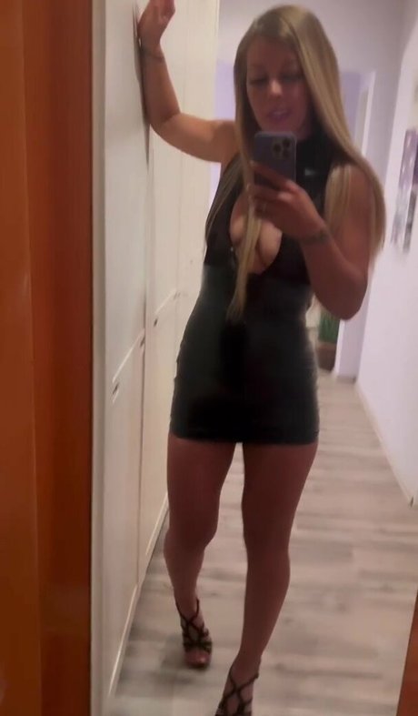 Photo nue de fuite OnlyFans de Linda Krieger Mock