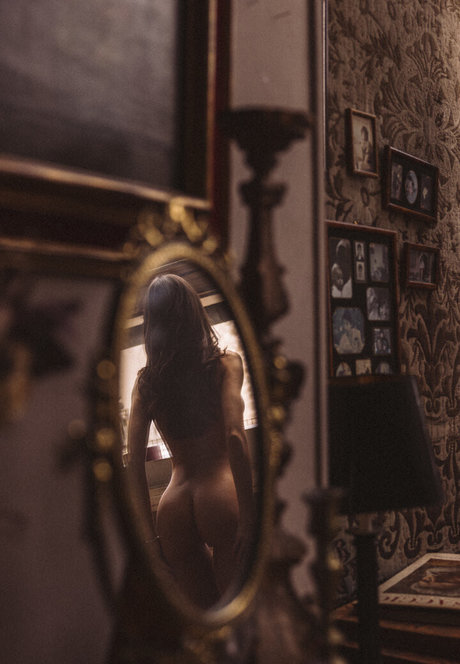 Photo nue de fuite OnlyFans de Budai Brigi