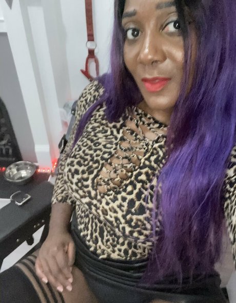 Photo nue de fuite OnlyFans de Mslorraineldn
