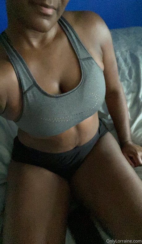 Photo nue de fuite OnlyFans de Mslorraineldn