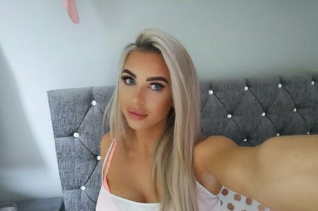 Photo nue de fuite OnlyFans de Worshipsophia