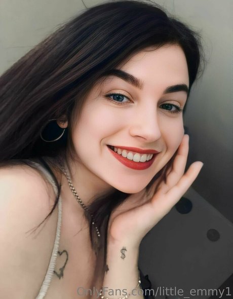 Photo nue de fuite OnlyFans de Littleemmy1