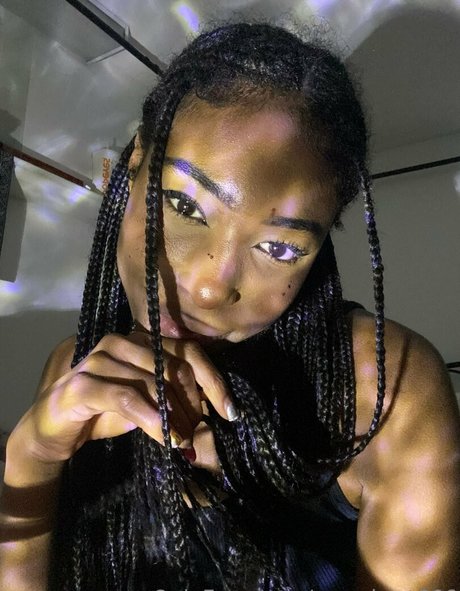 Photo nue de fuite OnlyFans de Meruhart666