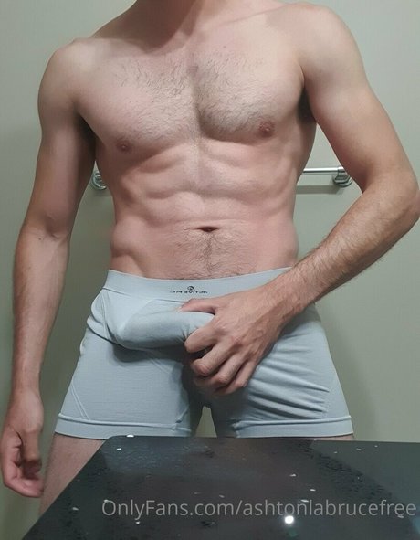 Photo nue de fuite OnlyFans de Ashtonlabrucefree