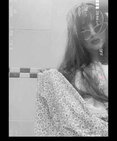 Photo nue de fuite OnlyFans de Mimita