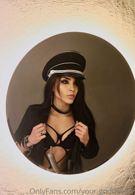 Yourgoddessx