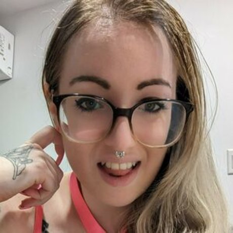 Photo nue de fuite OnlyFans de Heysweetsophie2
