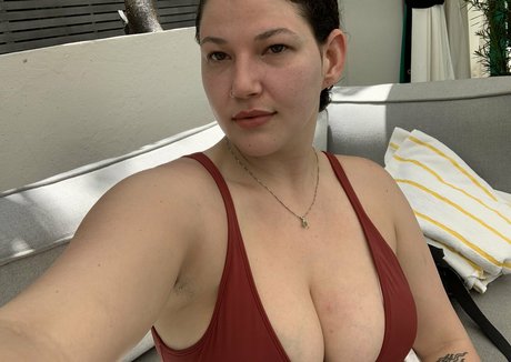 Photo nue de fuite OnlyFans de Tiedyeblotter