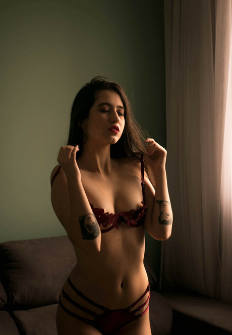 Photo nue de fuite OnlyFans de Anitasaltiel