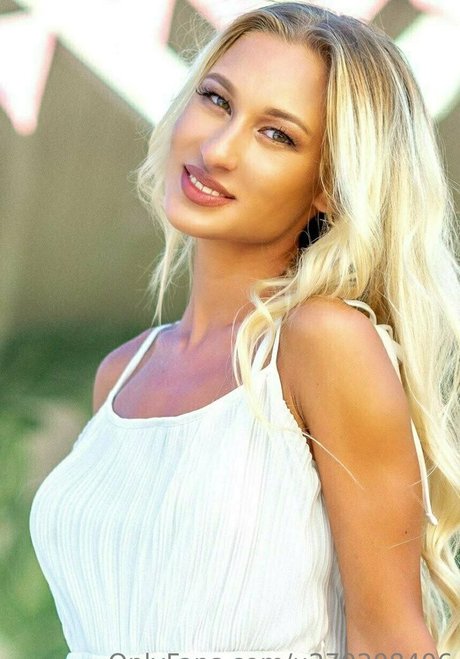 Photo nue de fuite OnlyFans de Mashamurmur